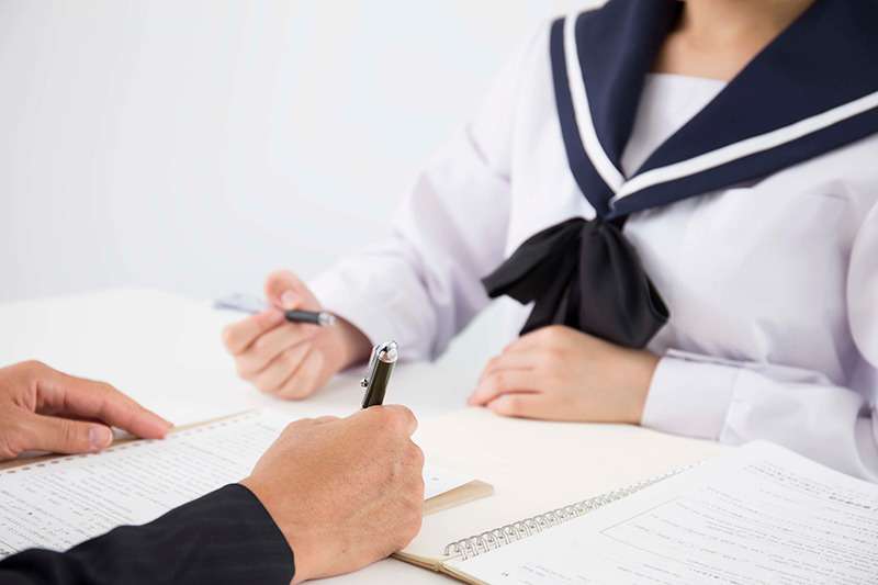 1学年200名強の中学校2年女子Sさん